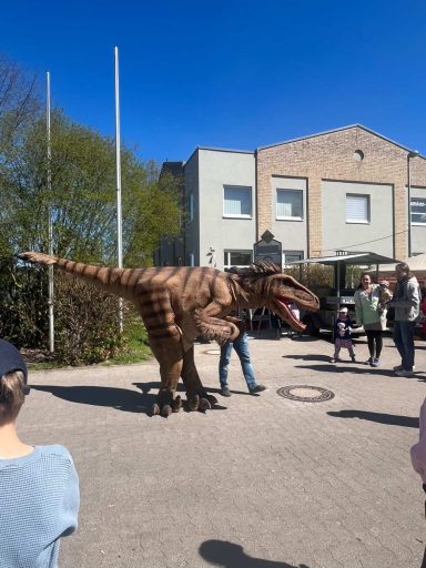 dino-mieten-event-stadtfest