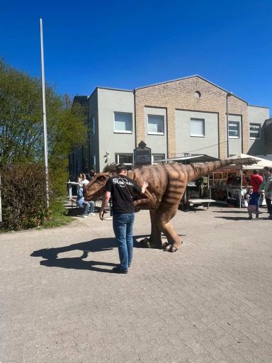 dinosaurier-show-kinder